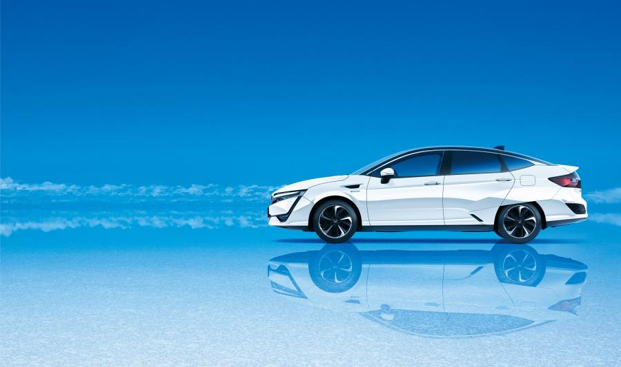  Honda Clarity Fuel Cell 2016 года  (JP) (фото 2 из 5)